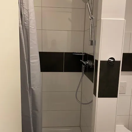 Διαμέρισμα Mit 2 Schlafzimmer, Bis 4 Personen, Privatparkplatz *