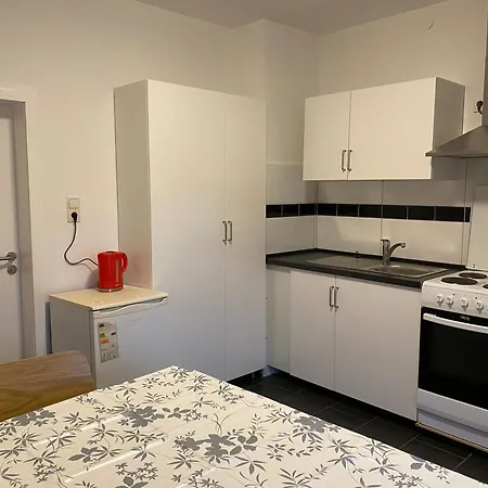 Apartment Mit 2 Schlafzimmer, Bis 4 Personen, Privatparkplatz Ludwigshafen am Rhein