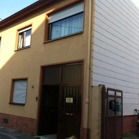 Mit 2 Schlafzimmer, Bis 4 Personen, Privatparkplatz Apartment Ludwigshafen am Rhein