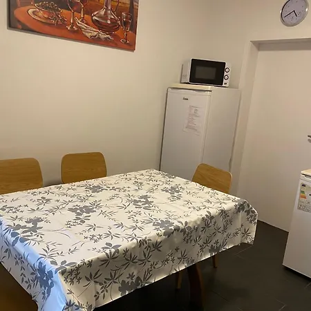 Mit 2 Schlafzimmer, Bis 4 Personen, Privatparkplatz Διαμέρισμα *